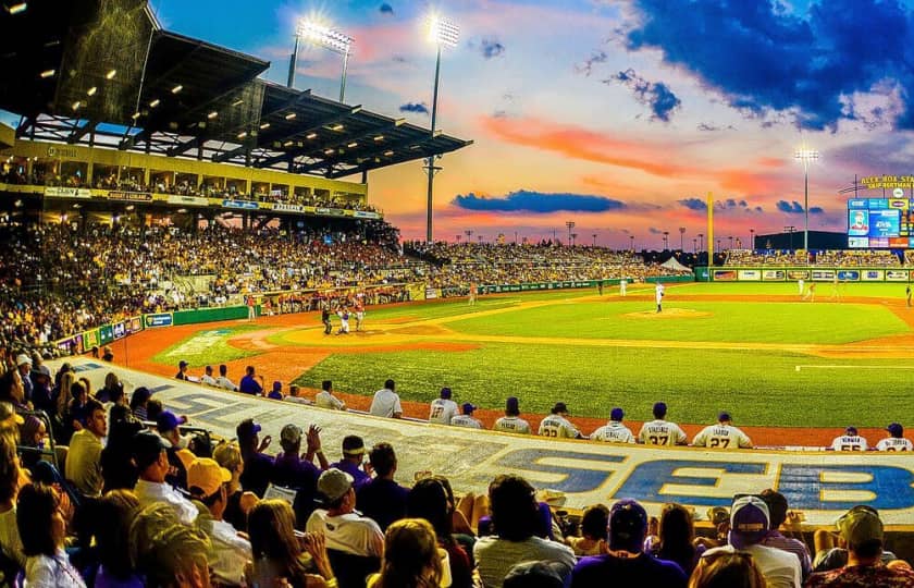 New Orleans Privateers at LSU Tigers Baseball